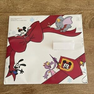 Disney Annual Passholder Gift Wrap